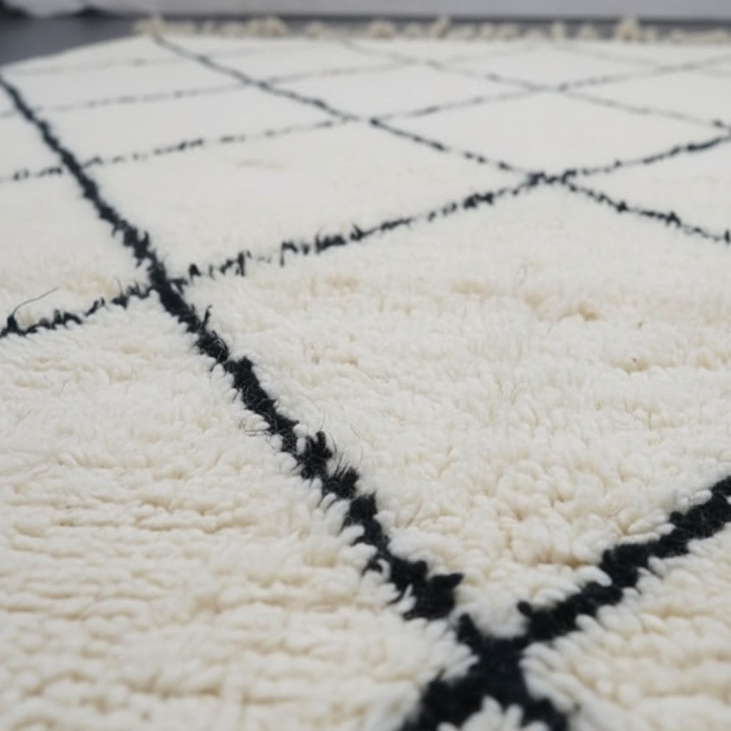 Tapis Beni Mrirt Éclat Monochrome